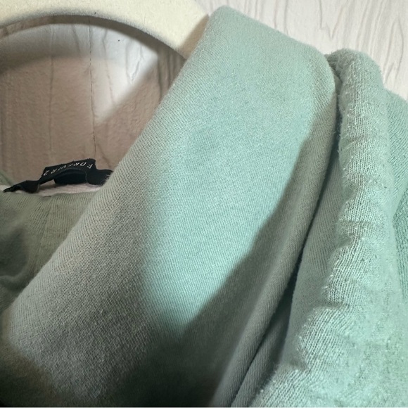 Forever 21 Cropped Green Zip Up Hoodie Size Small - Picture 4 of 8